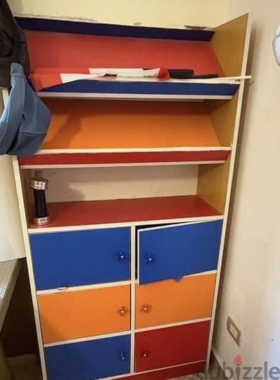مكتبه و مكان  تتظيم العاب