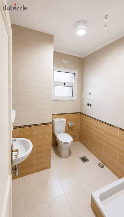 Prime Location Facing Food Court & South Park! 131 SQM 3-Bedroom Apartment for Sale with Panoramic Unoverlooked Views in Madinaty