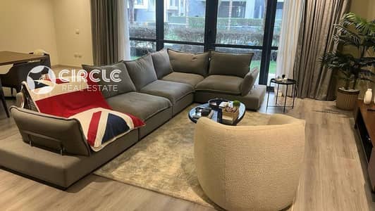 Luxurious Ground Floor Apartment with Private Garden for Rent in El Patio 7