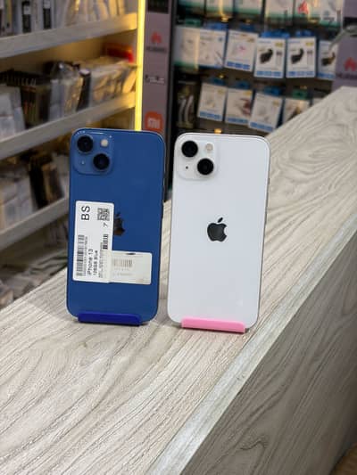 Apple - iPhone 13