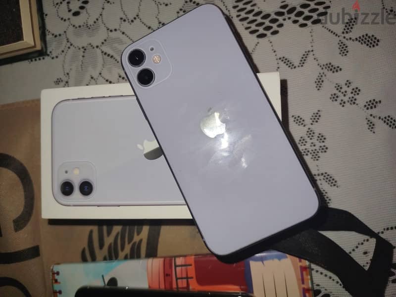 Apple - iPhone 11 7