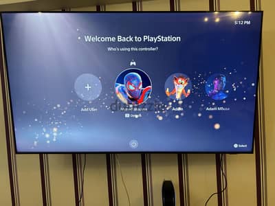 Playstation 5 ومعاه cd لي لاعبه gta والعاب نازله على الجهاز