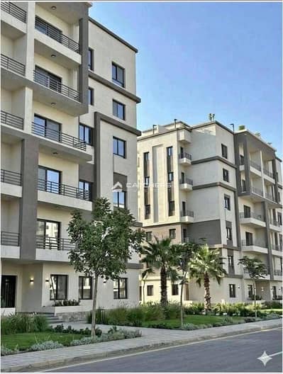 Receive your apartment now in the heart of New Cairo, directly opposite Open Air Mall in Madinaty, with a 35% discount for cash payments.