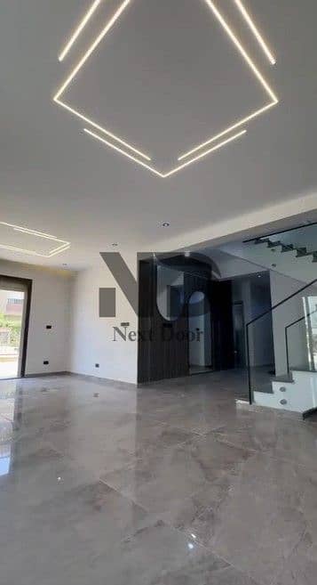 فيلا للإيجار في ديستريكت 5 | جاردن واسعة و3 واجهات مميزة