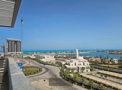شقة مميزه للبيع في مازارين – الساحل الشمالي – تشطيب كامل واجهه بحري بالقرب من أشهر الفنادق والخدمات