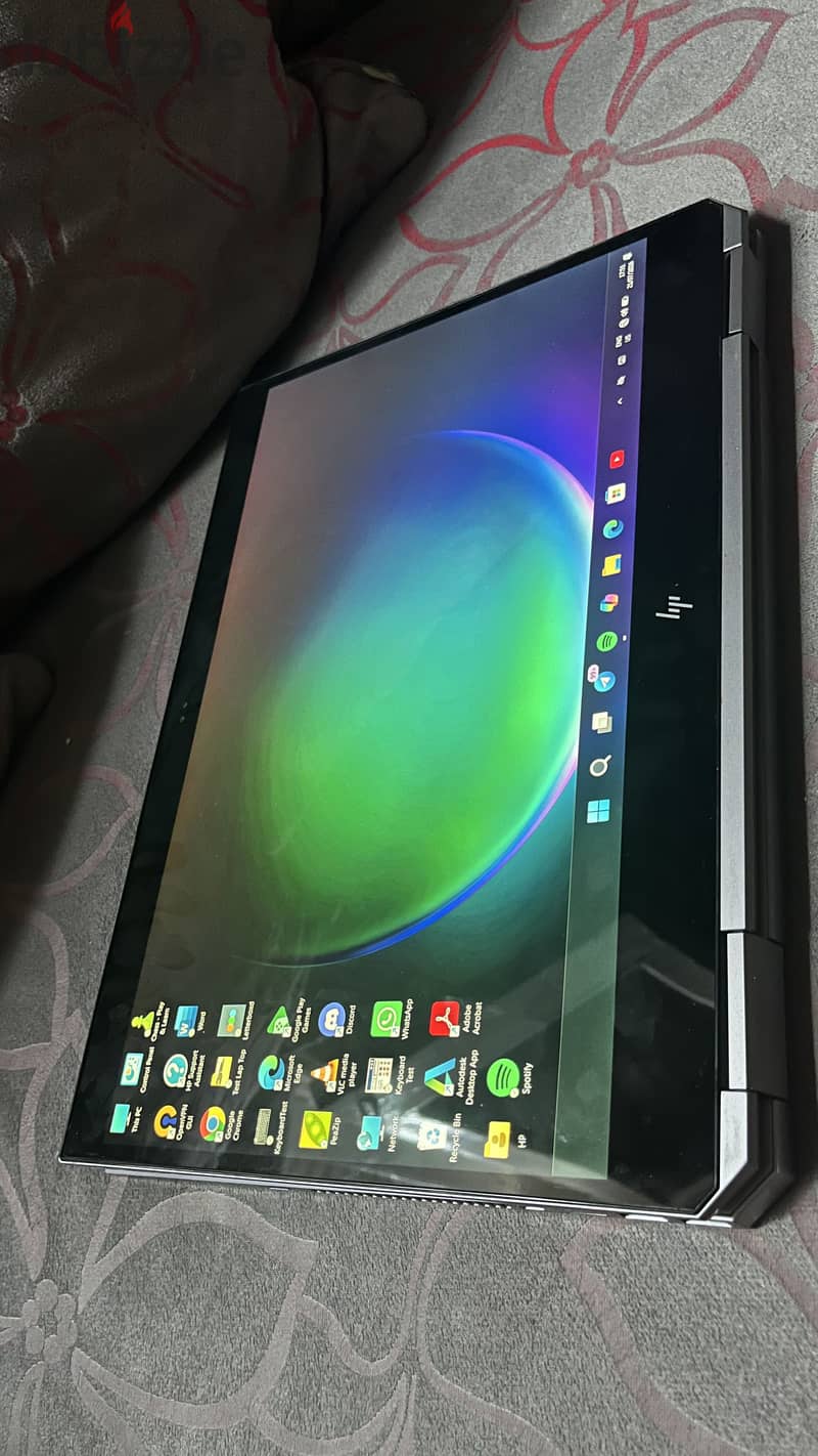 HP Zbook studio x360 g5 workstation 5