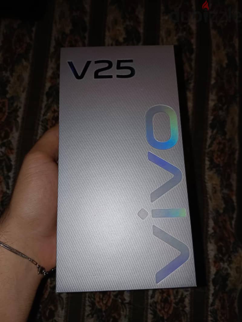 فيفو فى 25 2