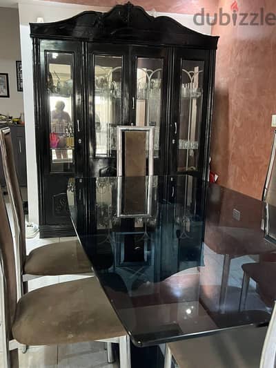 Dinning table glass with almirha