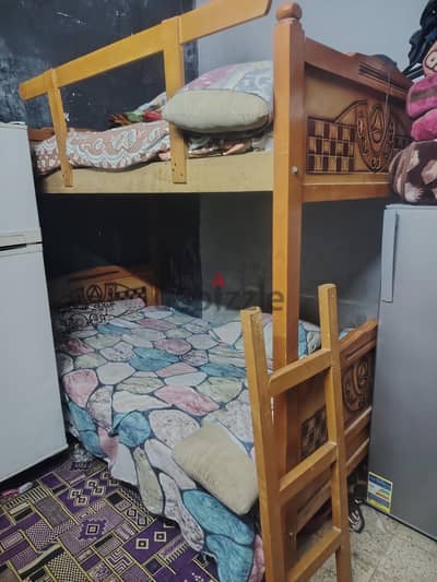 سرير بدورين
