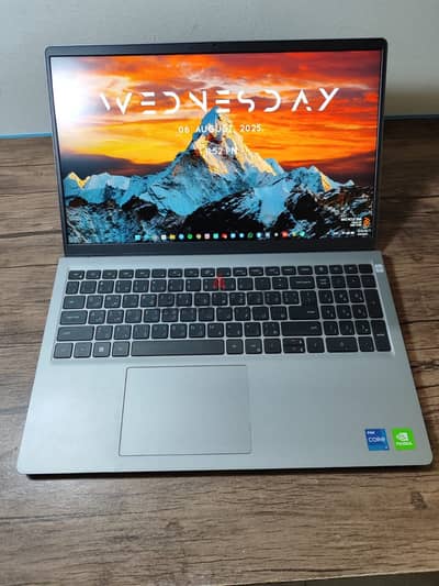 Dell Vostro 3520 | Core i7-1255U | MX550 2GB | 12GB RAM | 512GB SSD