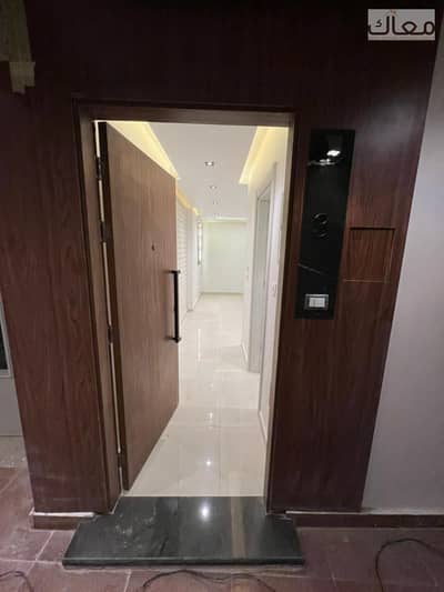 **65 sqm ultra-luxury finished room with kitchen & A/Cs. Ready to move in or invest. Pay 50% down and the rest over 2 years. **