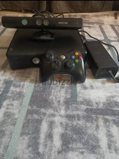اكس بوكس 360 مستعمل ويوجد 25 لعبه