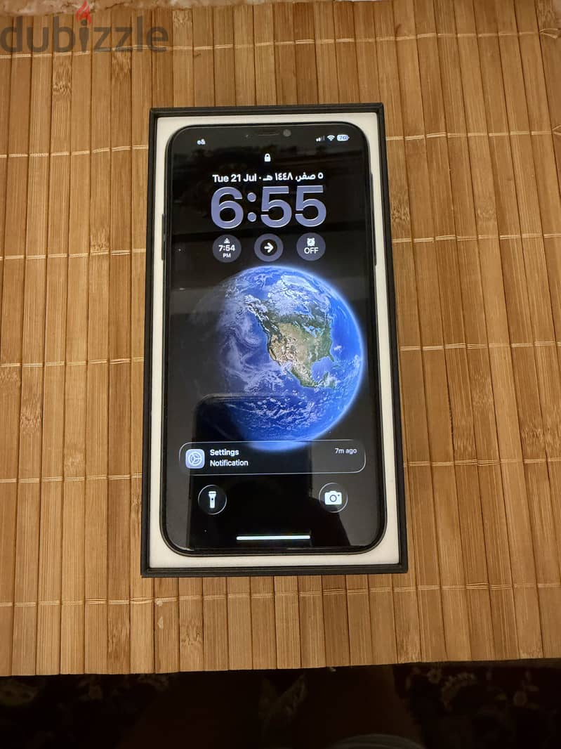 Apple - iPhone 11 Pro Max 1