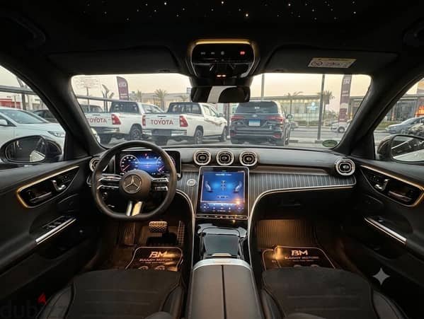 Mercedes-Benz C200 2025