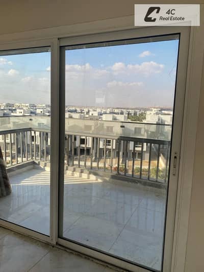 Apartment for long-term rent in Hyde Park PCC New Cairo, prime location, 3 bedrooms, ready for viewing