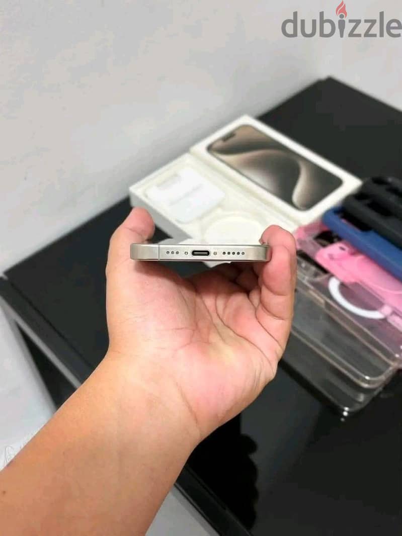 Apple - iPhone 15 Pro 2