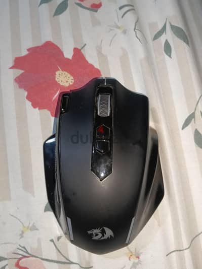 ماوس جيمينج لاسلكي مستعمل في حاله جيده