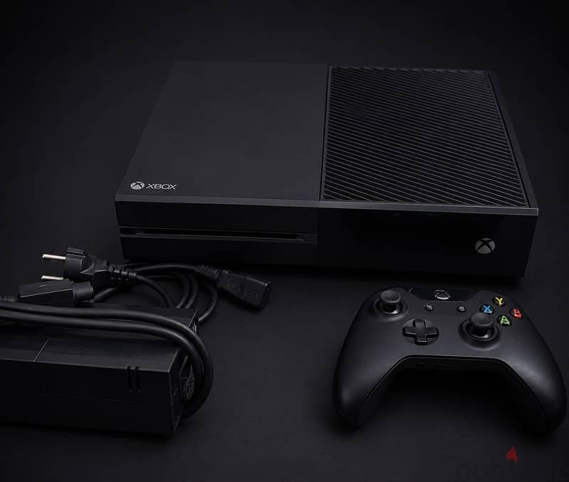 Xbox one console_exllent condition+original controller &all cables 1