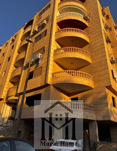 صفقة الموسم!  ناصية بحري بالكامل دور أول على شارع الجيش مباشرة!