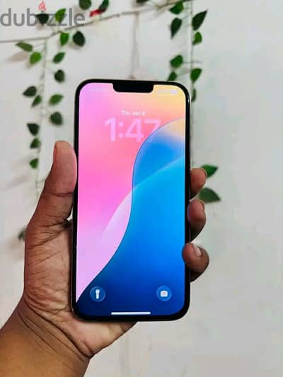 Apple - iPhone 13 لقطة