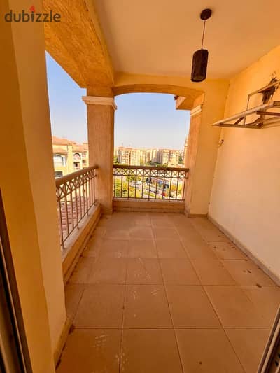 Apartment for sale in Madinaty B3 next to the services, steps from the Third Park