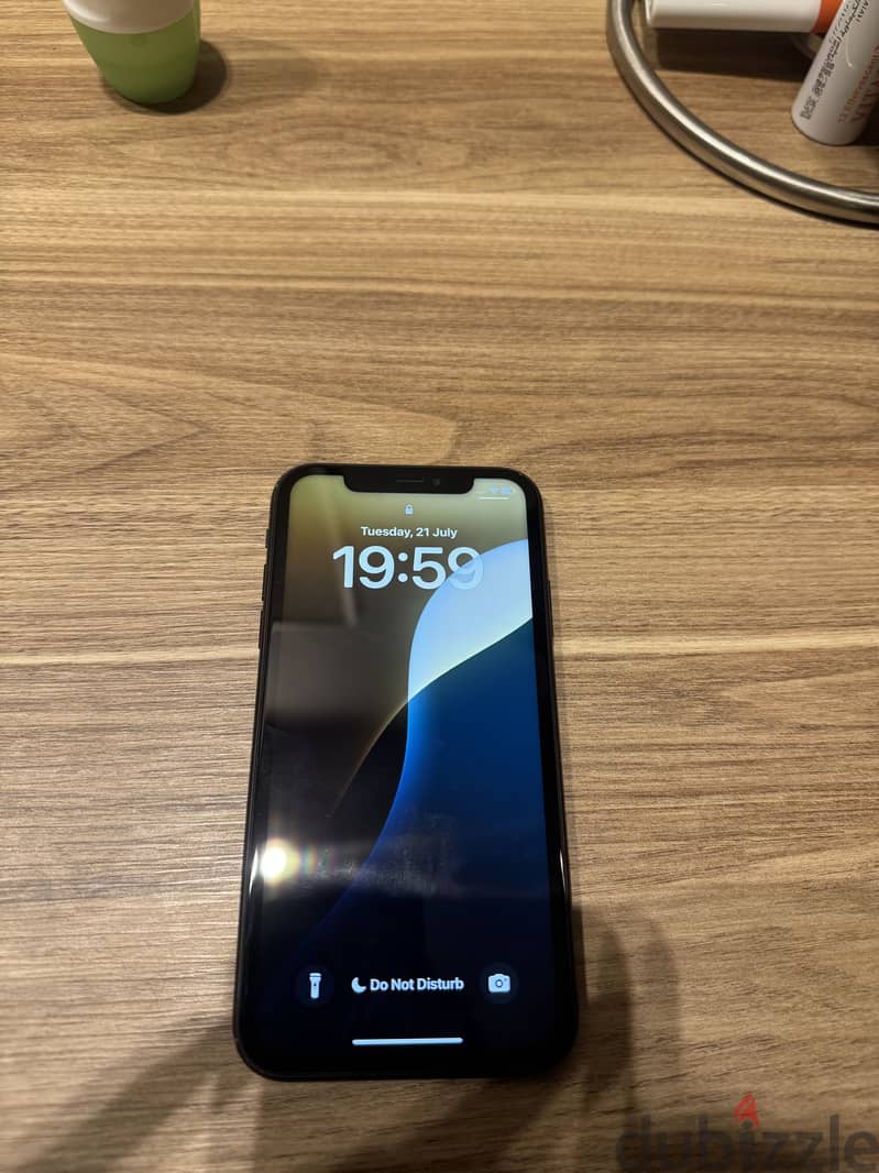 Apple - iPhone XR 1