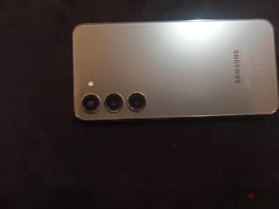 Samsung Galaxy S23 256GB - بحالة الزيرو مع كامل الملحقات