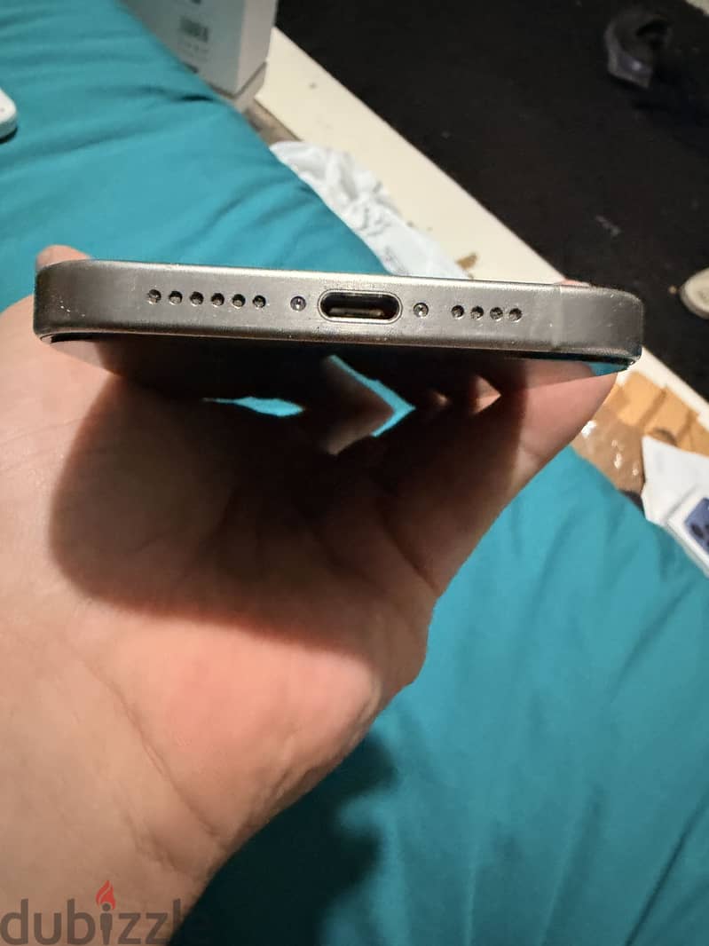 Apple - iPhone 15 Pro Max 3