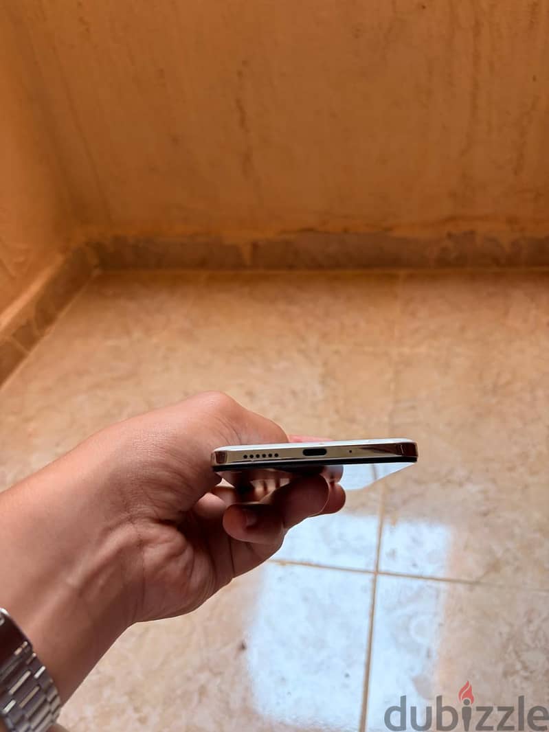 Vivo Y29 5