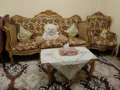 صالون وتربيزه للبيع بحاله جيده جدا