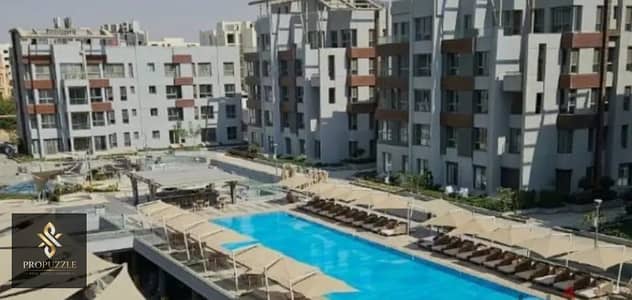 شقة مميزة بفرش حديث ومجهزة بالكامل بالأجهزة داخل كمبوند الجازي، تحت إدارة JW Marriott، مع توفير جميع الخدمات الفندقية الراقية.