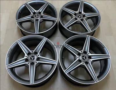 طقم چنط مرسيدس amg أصلي مقاس 18 زيرو طقم چنط مرسيدس amg أصلي مقاس 18 زيرو