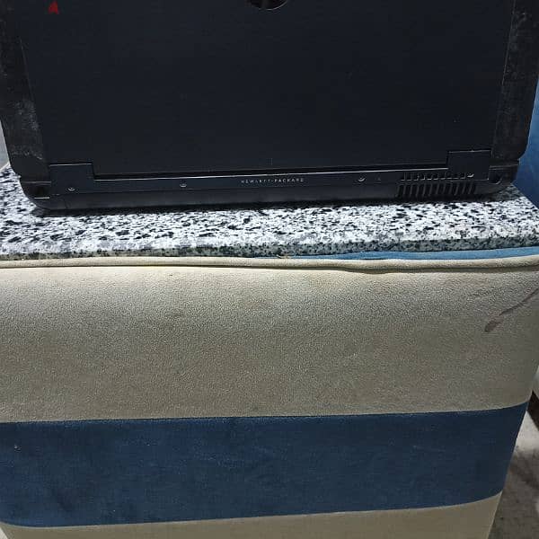 HP ZBook 17 G2 10