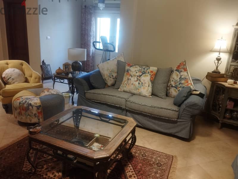 Brand Sofa set in excellent condition 3