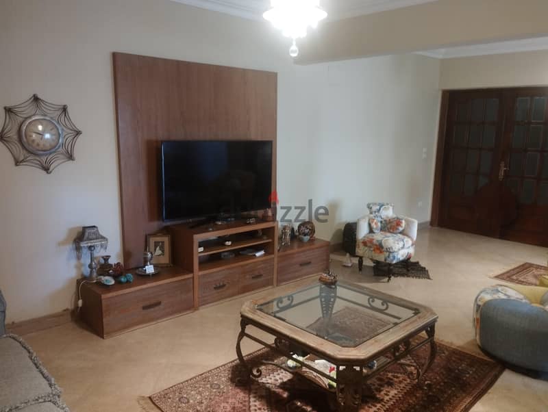 Brand Sofa set in excellent condition 4