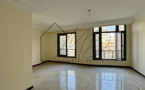 Apartment for residential rent in Loran 205m