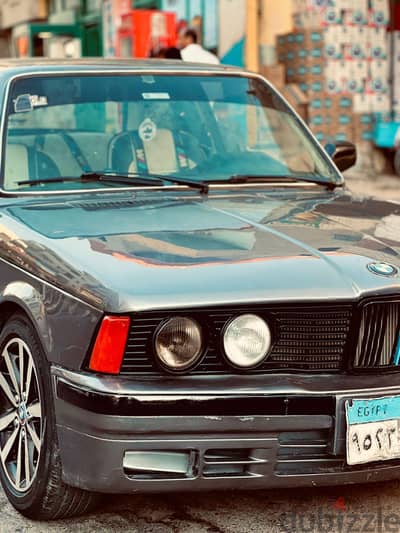BMW E21 83