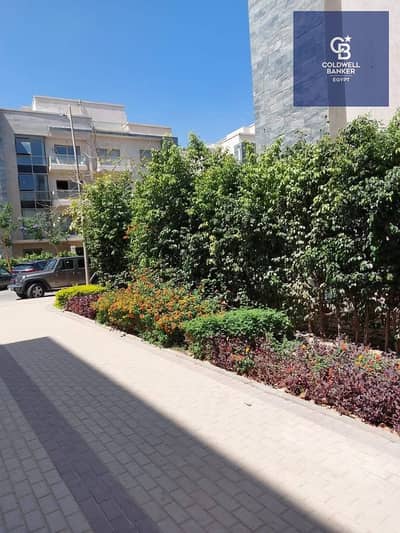 Garden apartment for sale in Galleria Moon Valley, Fifth Settlement | 140 sq m + 160 sq m garden | Immediate delivery | Near 90th Street