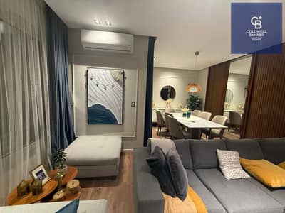 شقة للبيع في Village Gate التجمع الخامس | 150م | تشطيب فاخر | بالقرب من الجامعة الأمريكية