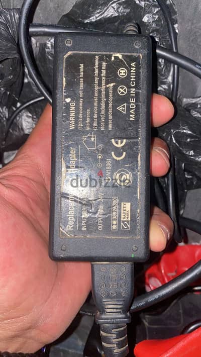 شاحن يصلح للاسكوتر 24فولت 2امبير