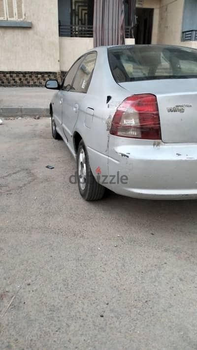 كيا سبيكترا 2001
