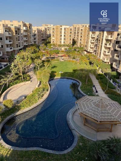Immediate occupancy penthouse with sea view in a prime location in Taj City Zone at a special price.