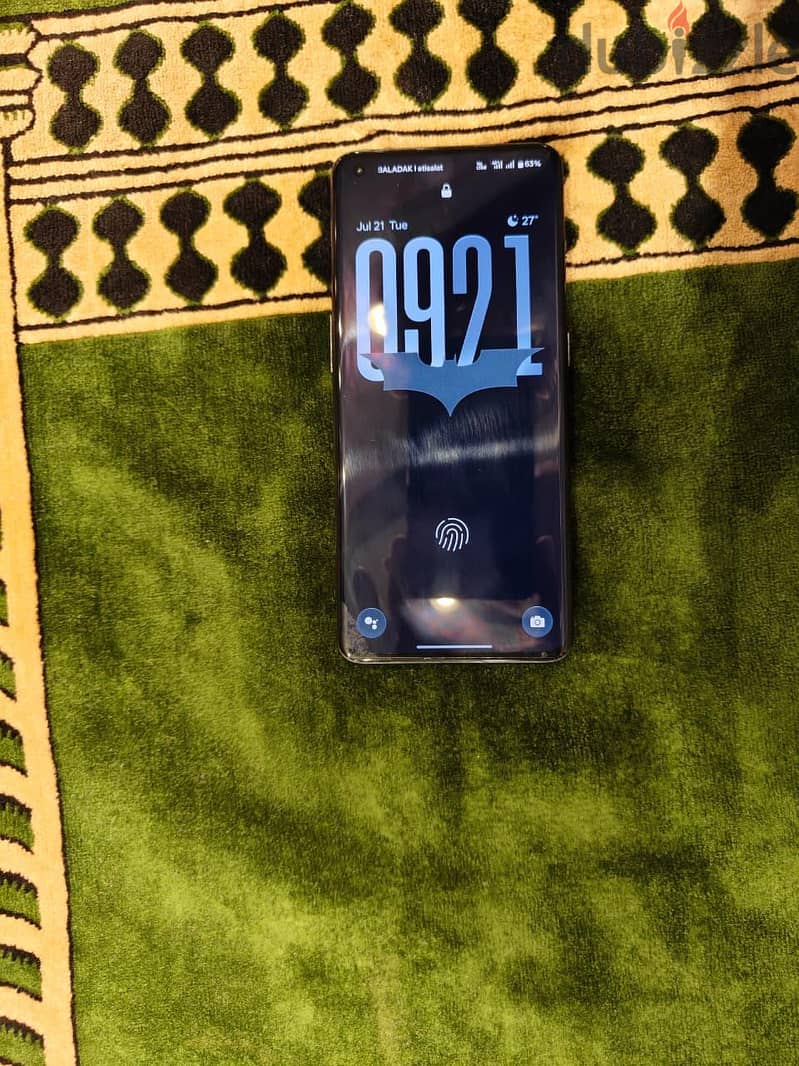 One Plus 10 Pro 4