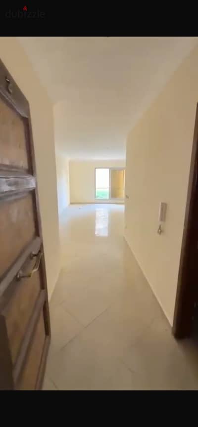 Apartment for sale in the Fifth Settlement in the most prestigious location in Dar Misr in Andalusia - first residence    Area 150 m consists of 3 rooms - reception - kitchen - 3 bathrooms   ground floor finishing