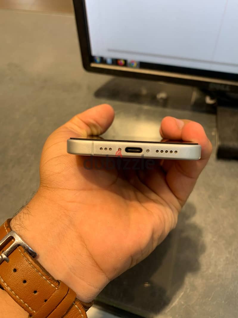 Apple - iPhone 16 6
