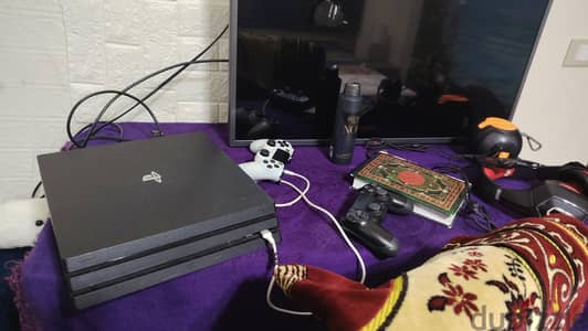 Playstation 4 Pro & بلاستيشن 4 برو حاله ممتازه * قابل للتفاوض *