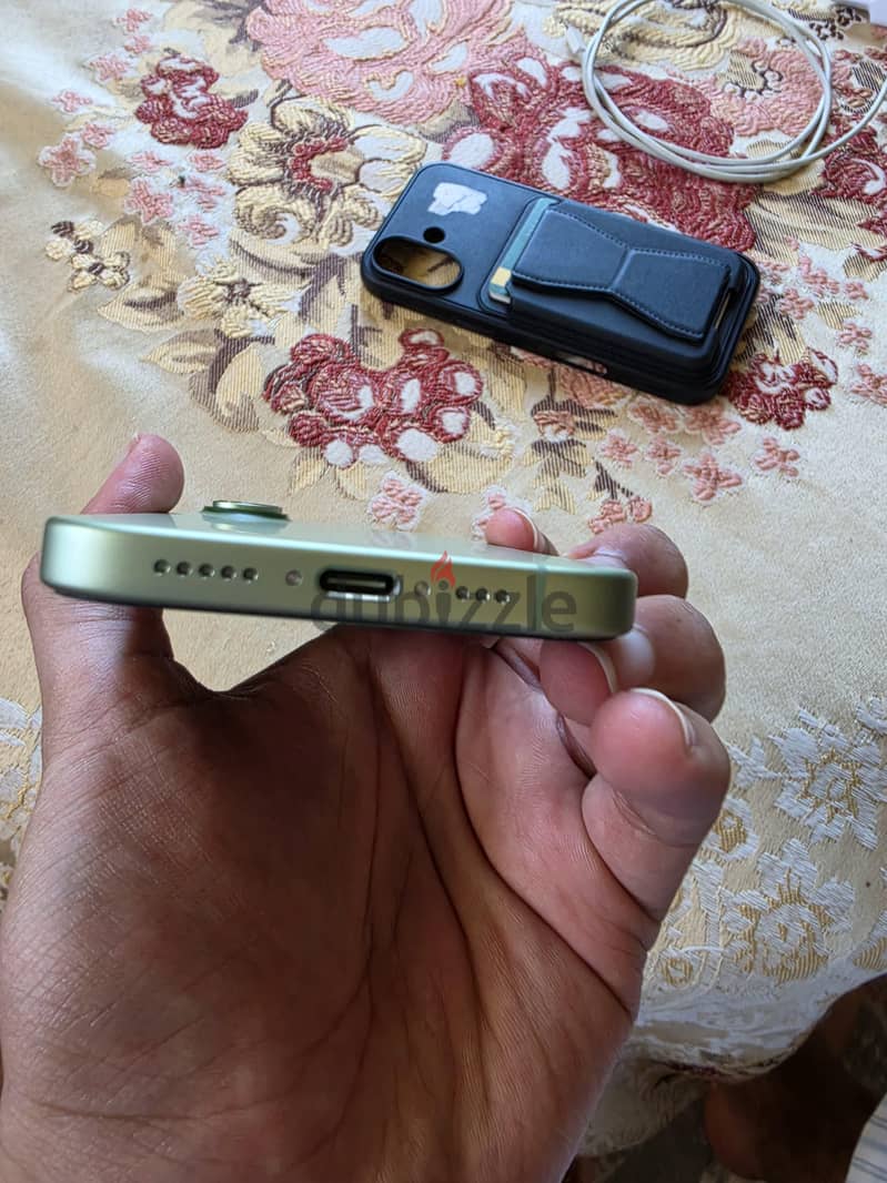 Apple - iPhone 17 3