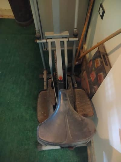 إليبتكال (Elliptical Trainer