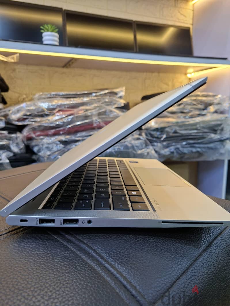 Hp elitebook 830 g8 5