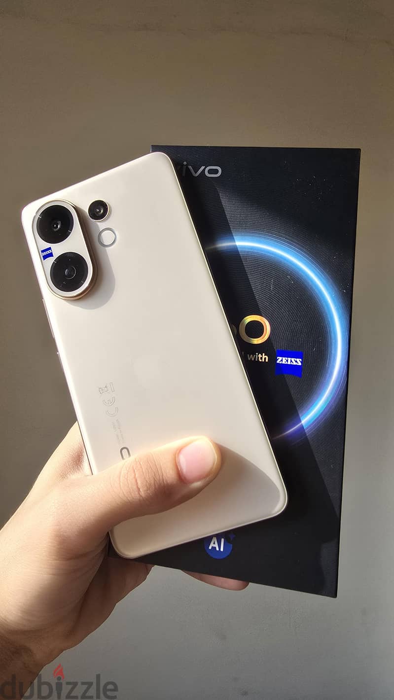 Vivo V60 1